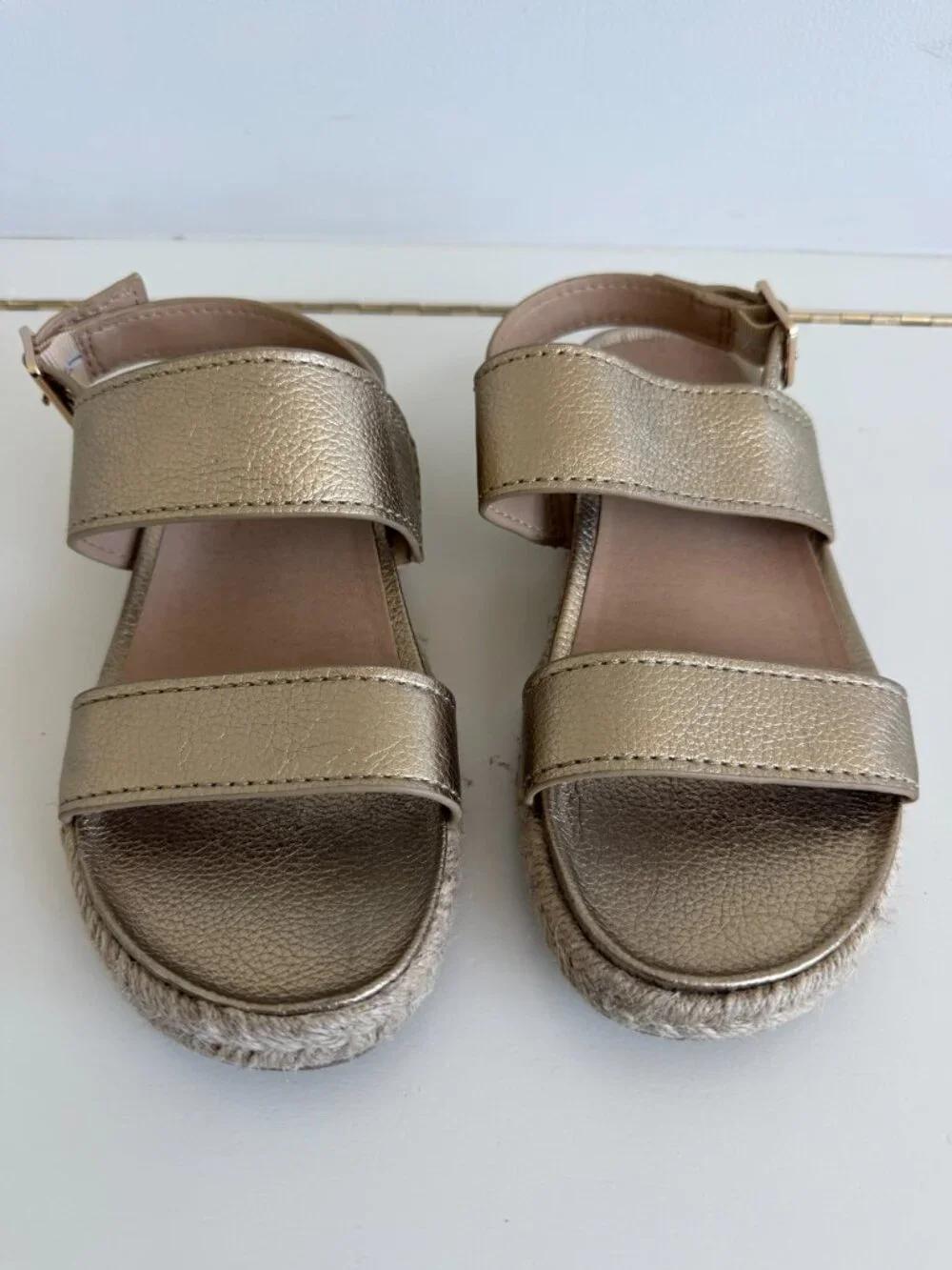 Vionic Metallic Gold Espadrille Sandals Size 5 EU36